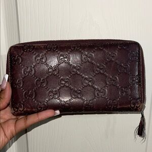Gucci Purple Embossed Leather Wallet
